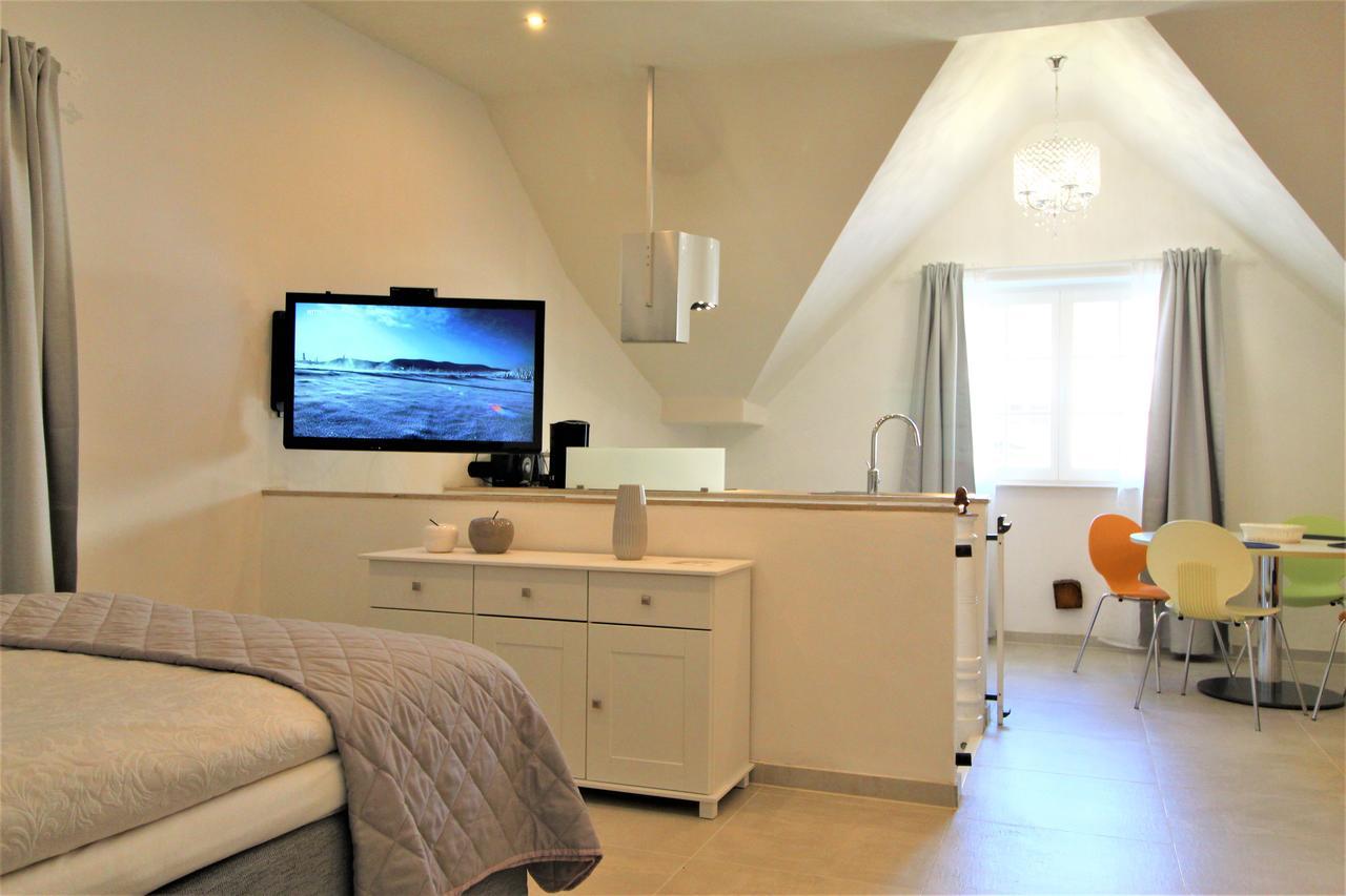 Wunderschoene Ferienwohnung Bruchhausen (Neuwied) Quarto foto